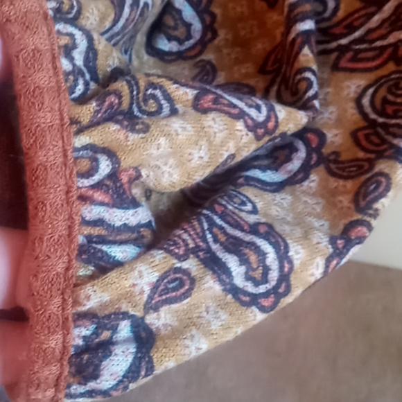 Top - Picture 4 of 7